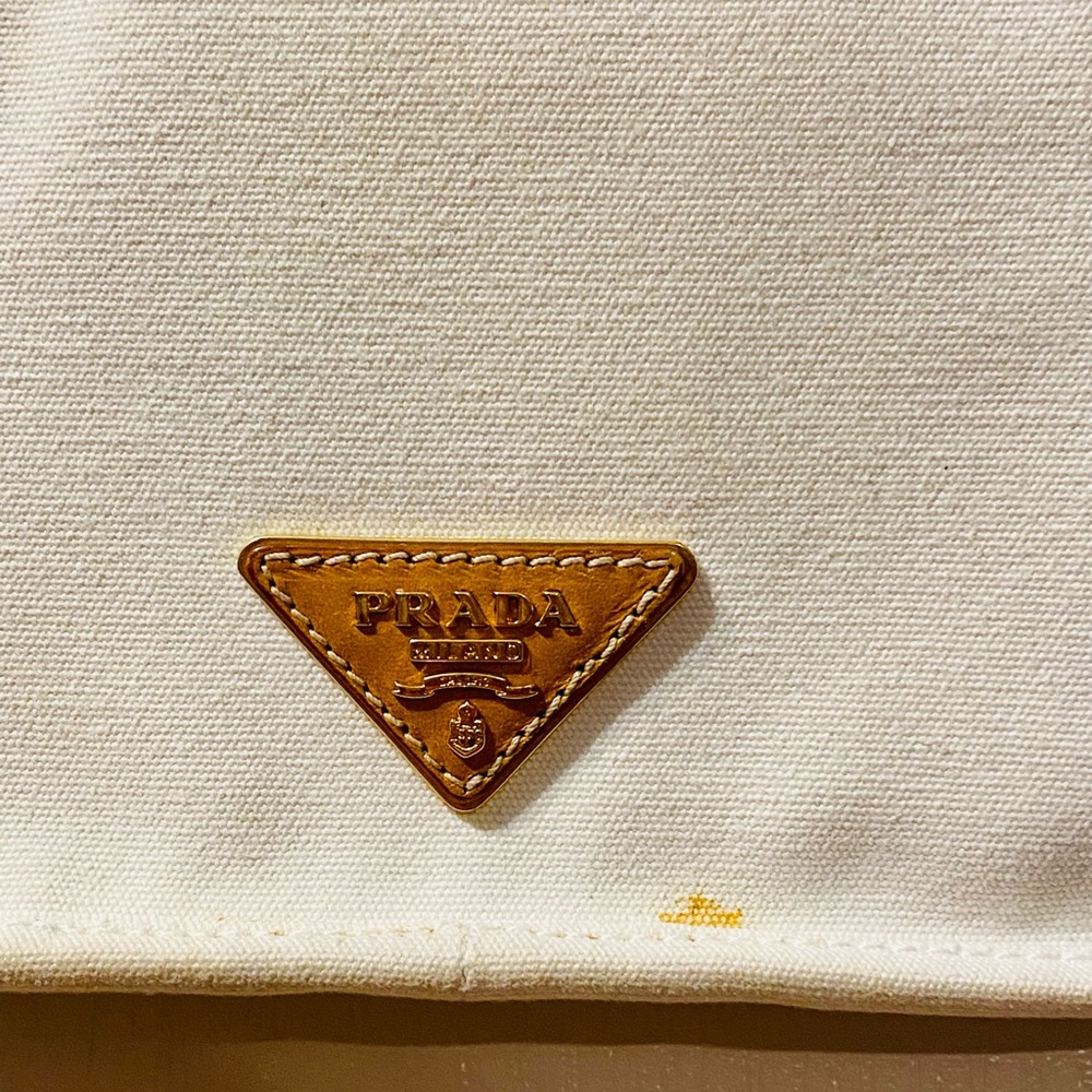 Vintage Prada handbag - Picture 10 of 13